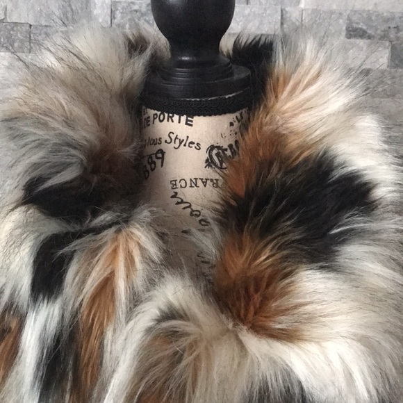 For Fox’s Sake - Fun NOT A real FOX Jacket - Picture 3 of 3